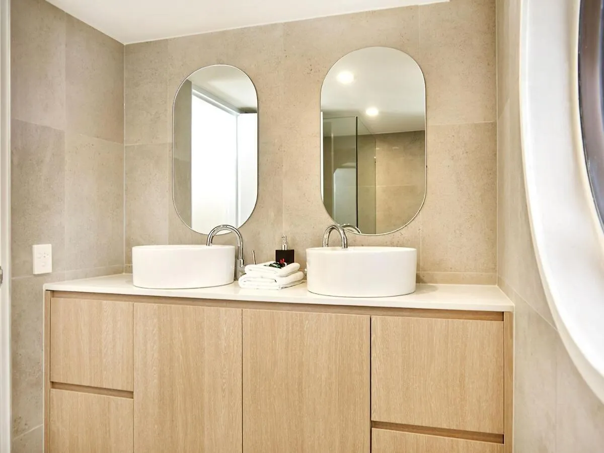 Renovated Beachside 2-Bedroom Apartment Gold Coast Australia