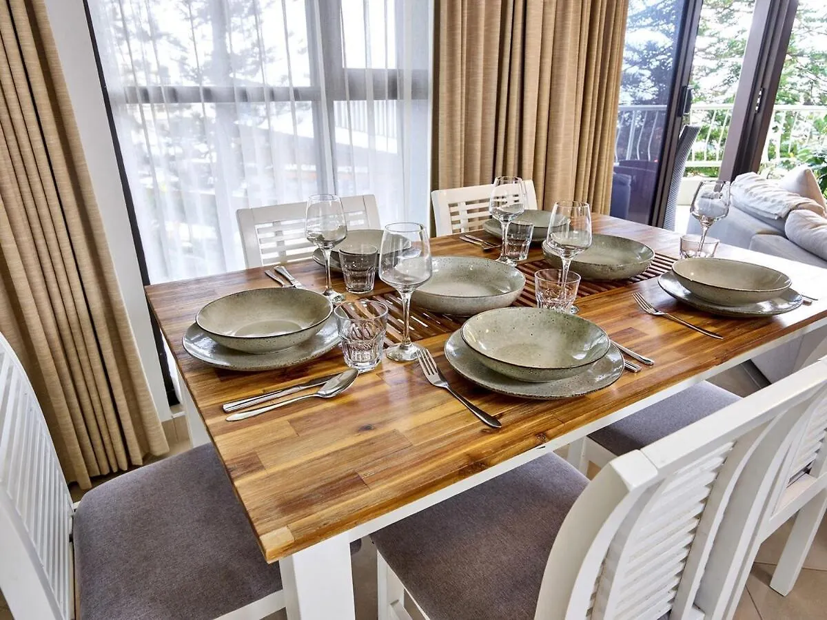 Renovated Beachside 2-Bedroom Apartment Gold Coast Australia